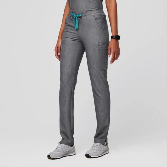 FIGS Scrubs Yola Skinny Scrub Pants Size Small in Graphite - Picture 1 of 2